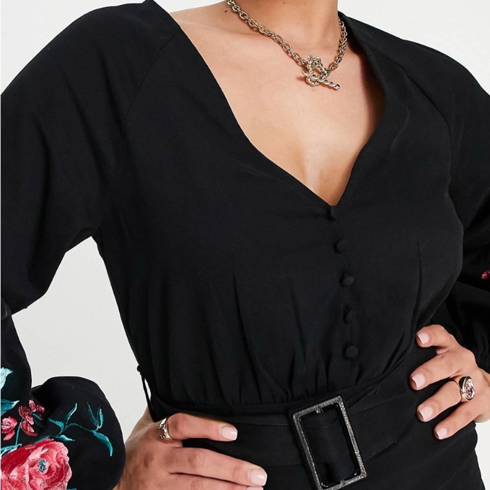 “SOLD” SOLD”long sleeve, ASOS V-neck mini dress, buckle belt, floral appliqué. - Picture 12 of 12